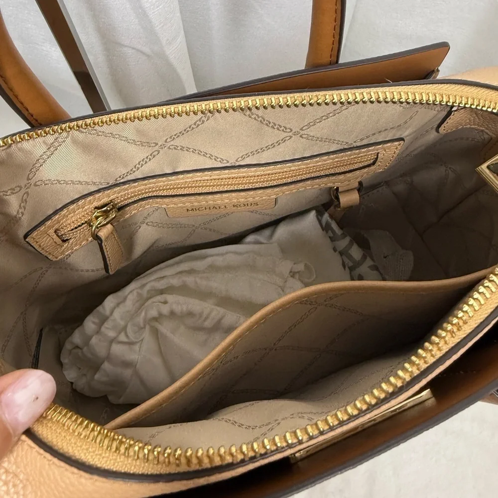 NEW Michael Kors Mercer Small Tri-Color Pebbled Leather Belted Satchel Bag